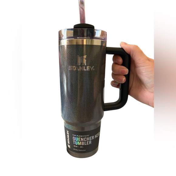 Stanley Midnight Glitz 30 oz. Quencher H2.0 FlowState Tumbler New in Box - Picture 5 of 6